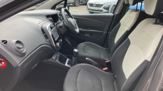 Renault Captur 0.9 TCE 90 Iconic 5dr Petrol Hatchback